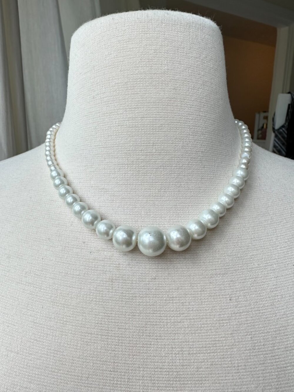 Vintage Graduated Faux Pearl Necklace Glass Pearl Beads Adjustable 16-18.5”